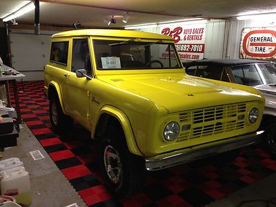 302, 3 speed, 4wd, 4x4, v8, chrome wheels, older restoration, good driver,yellow