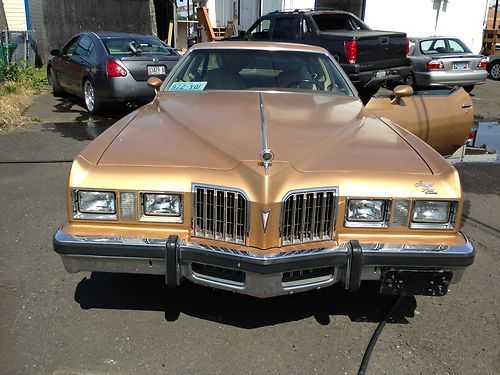 1977 pontiac grand prix  101,620 orig. miles !!!!!!!!!!!!