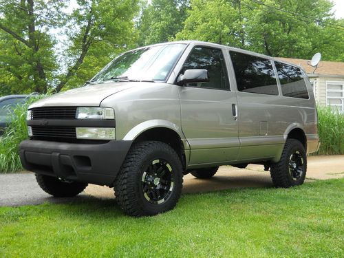 2003 chevrolet astro lt standard passenger van 3-door 4.3l