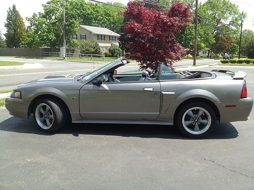 2002 mustang convertible gt  5 speed