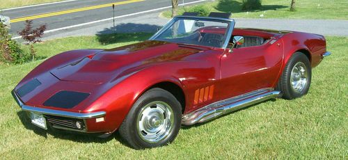 1968 corvette roadster 427 4spd .. wow you gota look ..