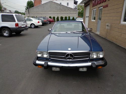 1982 Mercedes-Benz 380SL Base Convertible 2-Door 3.8L, image 3