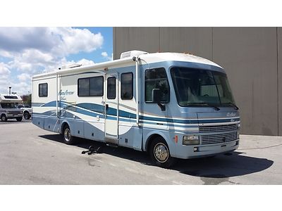 82k miles pace arrow motorhome vision v10 camera tv dvd bed stove bathroom nav