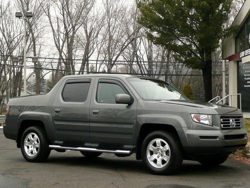 Rtl awd nav leather htd seats moonroof must see and drive save