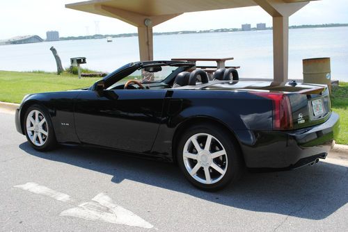 2004 cadillac xlr base convertible 2-door 4.6l (under warranty) 1 ower