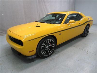 2012 challenger yellow jacket edition 6.4 sunroof navigation black leather