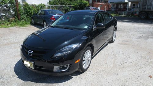 2012 mazda 6 black on black, automatic, 6715 miles, like new!!!! mazda6 4cyl