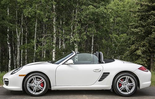2009 porsche boxster s (6100 miles -  under factory warranty)