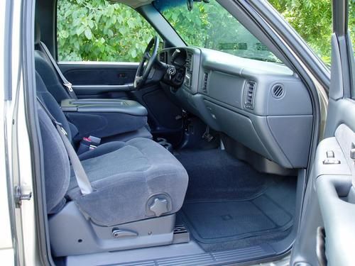 2002 CHEVROLET 1500 LS .. 1 OWNER .. 6K ACTUAL MILES .. NEVER SEEN RAIN .., image 3