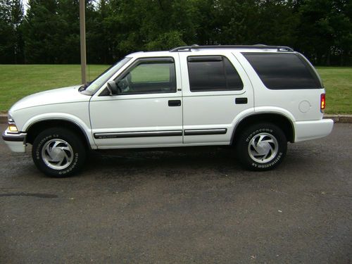 2000 Chevrolet Blazer LS Sport Utility 4-Door 4.3L, US $2,495.00, image 3