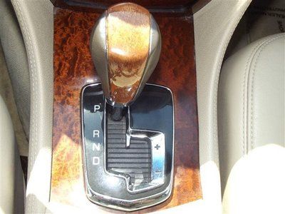 Low Miles Northstar V8 All Wheel Drive Navigation Third Row Seating Sunroof, image 23