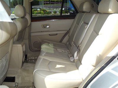 Low Miles Northstar V8 All Wheel Drive Navigation Third Row Seating Sunroof, image 35