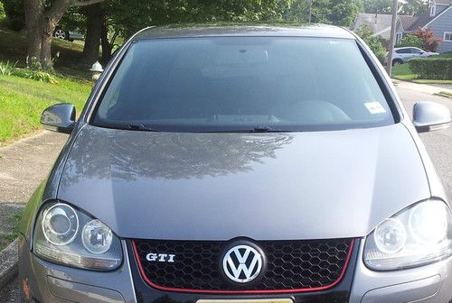 2008 volkswagen gti base hatchback 2-door 2.0l