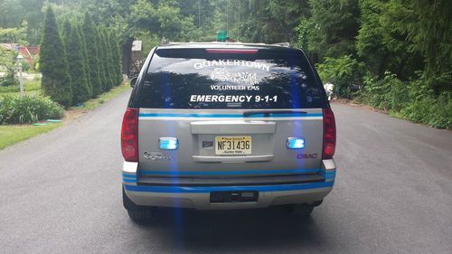 2007 GMC Yukon SLT Sport Utility 4-Door 5.3L - Emergency (EMS)/Fire/Command Post, image 3