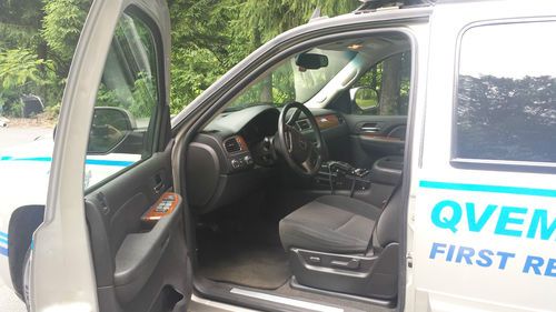 2007 GMC Yukon SLT Sport Utility 4-Door 5.3L - Emergency (EMS)/Fire/Command Post, image 7