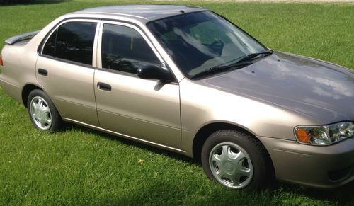 2001 Toyota Corolla CE Excellent Condition 49K Miles!, image 3
