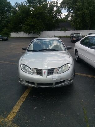 2005 pontiac sunfire base coupe 2-door 2.2l