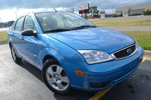 2007 ford focus ses sedan 4-door 2.0l