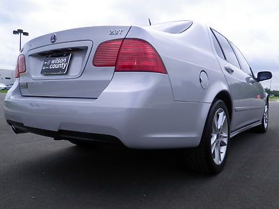 SEDAN SNOW SILVER POWER MOONROOF 54K AUTOMATIC 1 OWNER SOUTHERN CAR 17