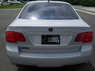 SEDAN SNOW SILVER POWER MOONROOF 54K AUTOMATIC 1 OWNER SOUTHERN CAR 17