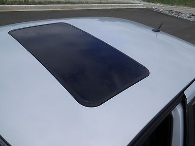 SEDAN SNOW SILVER POWER MOONROOF 54K AUTOMATIC 1 OWNER SOUTHERN CAR 17