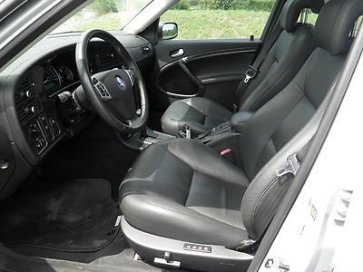 SEDAN SNOW SILVER POWER MOONROOF 54K AUTOMATIC 1 OWNER SOUTHERN CAR 17