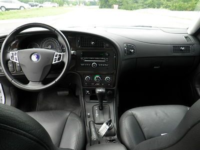 SEDAN SNOW SILVER POWER MOONROOF 54K AUTOMATIC 1 OWNER SOUTHERN CAR 17