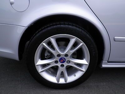 SEDAN SNOW SILVER POWER MOONROOF 54K AUTOMATIC 1 OWNER SOUTHERN CAR 17