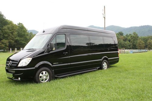 2007 dodge mercedes sprinter limousine