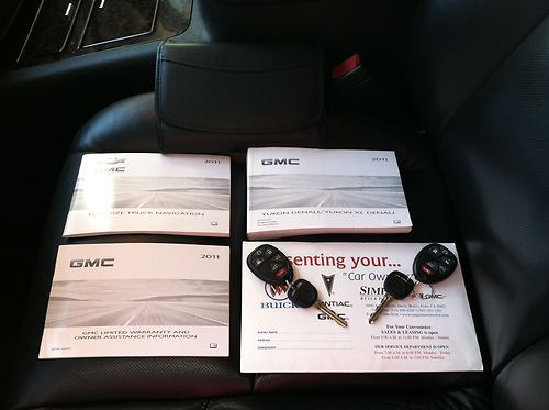 2011 GMC Yukon XL 1500 Denali Sport Utility 4-Door 6.2L, image 14