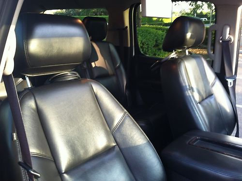 2011 GMC Yukon XL 1500 Denali Sport Utility 4-Door 6.2L, image 18