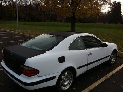 Unique head turner  -  1999 mercedes-benz clk320 base coupe 2-door 3.2l