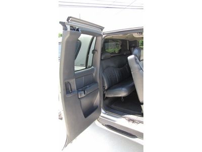 ONE OWNER! LT Z71 4x4! NO RESERVE! JUST SERVICED and INSPECTED!NEW TIRES!LEATHER, image 24