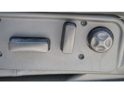 ONE OWNER! LT Z71 4x4! NO RESERVE! JUST SERVICED and INSPECTED!NEW TIRES!LEATHER, image 39