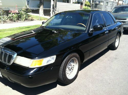 2000 mercury grand marquis - $3000 - $3000 (santa ana, ca)