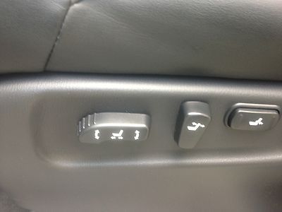 2012 Infiniti QX56 Deluxe Touring Package Cooled Seats Rear DVD Sunroof, Navi, image 42