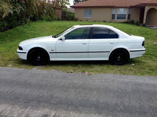 1997 bmw 528i base sedan 4-door 2.8l