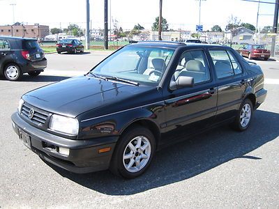 1998 volkswagen jetta tdi, 5 speed, no reserve! diesel, runs great, bid to own!