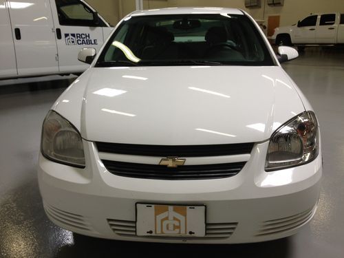 2009 chevrolet cobalt lt sedan 4-door 2.2l chevy not ford honda dodge fuel white