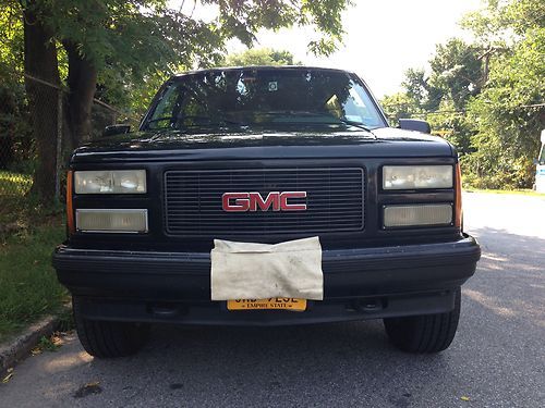 1993 gmc yukon gt sport utility 2-door 5.7l  chevy tahoe