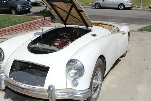 1959 MGA 1600, Great restoration project.  I have provided every part needed., image 2