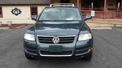 2004 volkswagen touareg v8 sport utility 4-door 4.2l