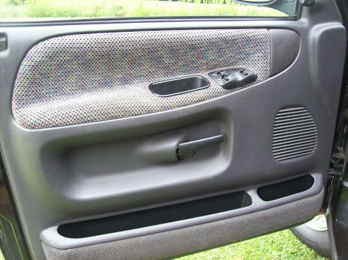 2001 Dodge Ram 1500 4x4 Reg. Cab 8ft. Bed Black Nice Like Sport !, US $4,200.00, image 14