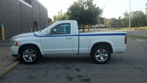 Beautiful 2004 dodge ram 1500, a one of a kind tastefully done by a dealership