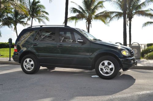 2002 mercedes benz ml320,low miles,nice truck,books and both keys