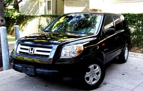 No reserve 2006 black honda pilot 2wd lx  nice!!!