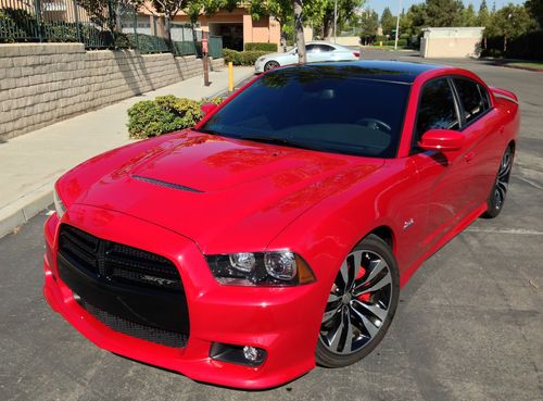 2012 dodge charger srt8 sedan 4-door 6.4l