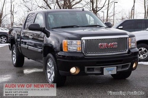 Black gmc sierra 1500 denali 6.2l v8 pick up flexfuel leather nav hwy miles 84k