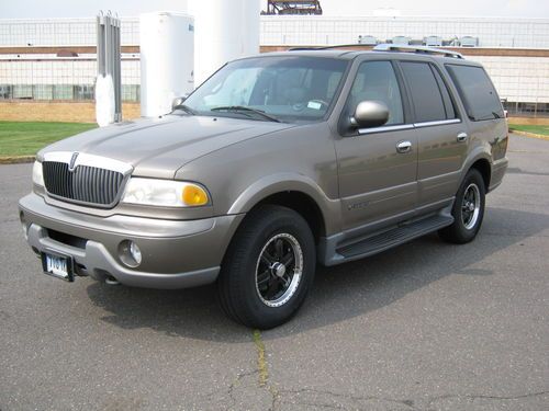 2001 lincoln navigator 5.4l v8 4wd 4-door tan on tan