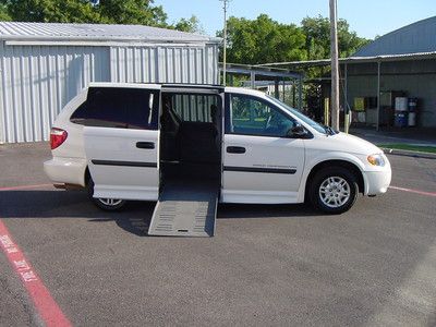 Braun companion van handicapped wheelchair van  lowered floor 90 pics handicap